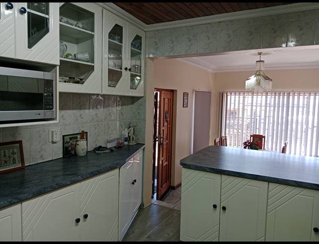 5 BEDROOM HOUSE FOR SALE IN NORTHDALE